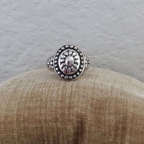 925 NF Signed Silver Sun Ring - Picture 12 of 13
